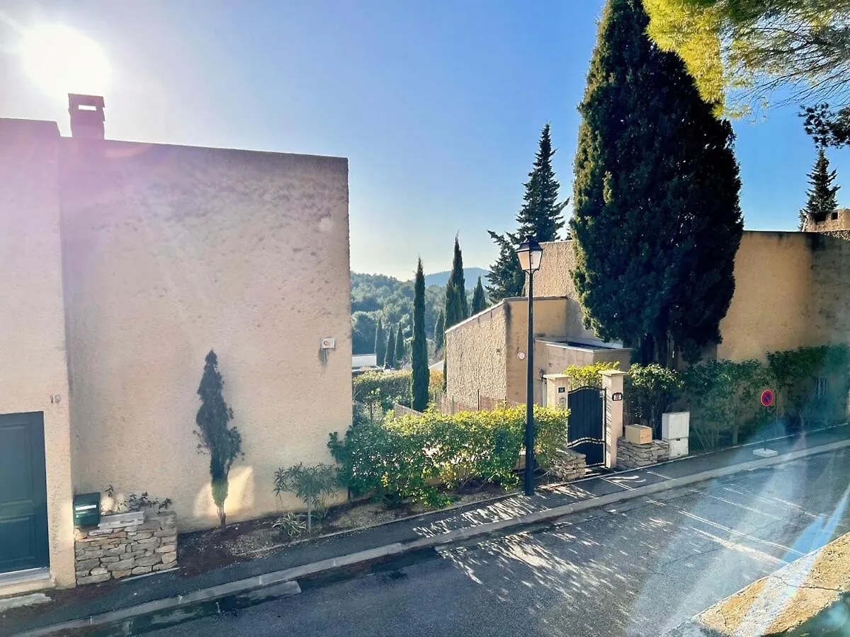 Baux'M Chic - Alpilles, Grand Studio Cosy, Clim, 4 Personnes Appartement