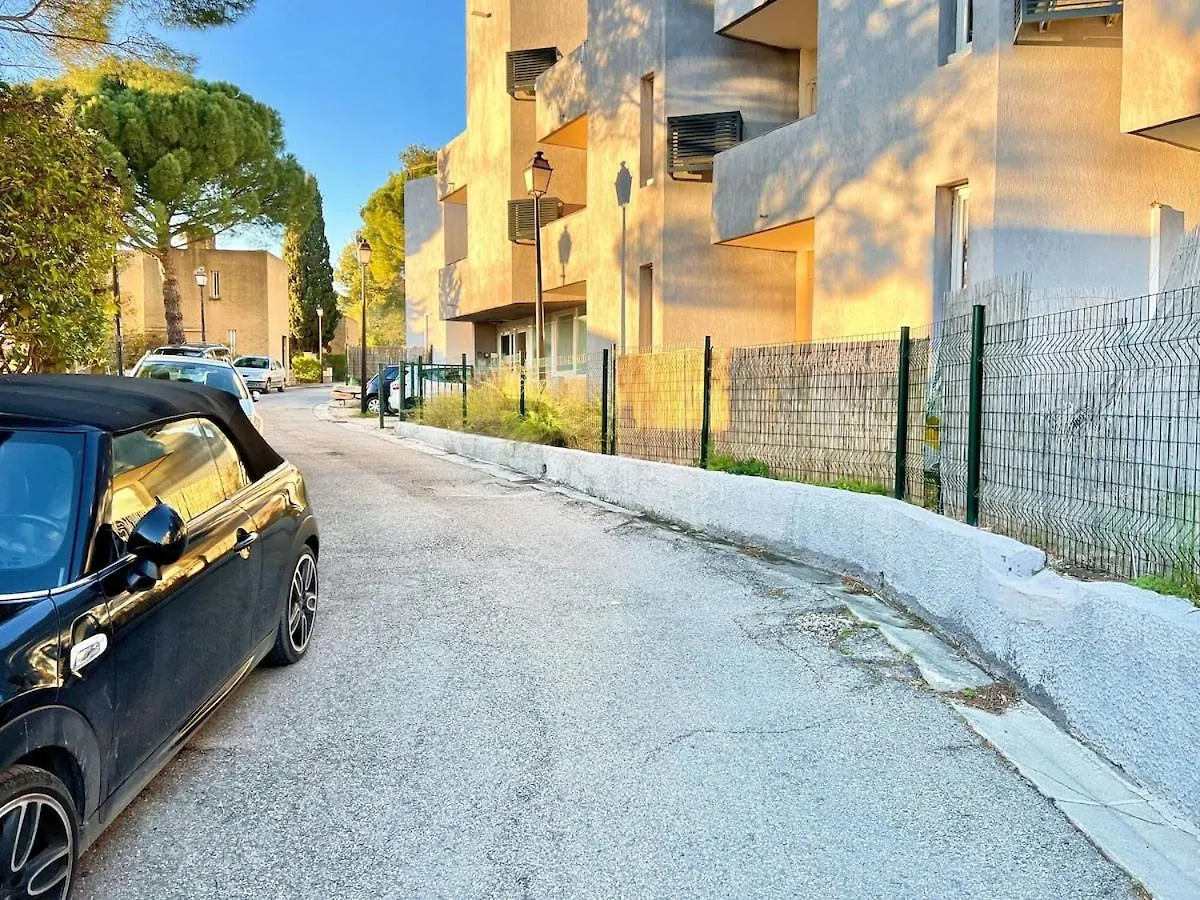 Appartement Baux'M Chic - Alpilles, Grand Studio Cosy, Clim, 4 Personnes